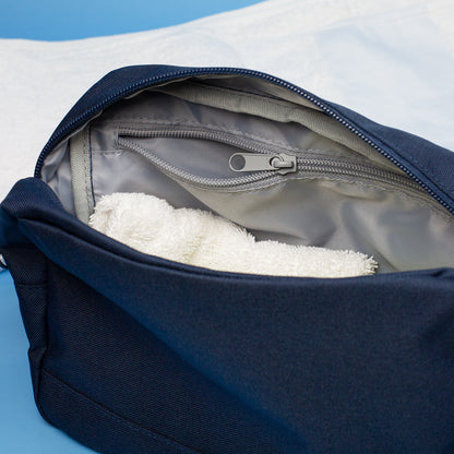 Innenfach der personalisierbaren Beautycase Kulturtasche mit zusätzlichem Reißverschlussfach