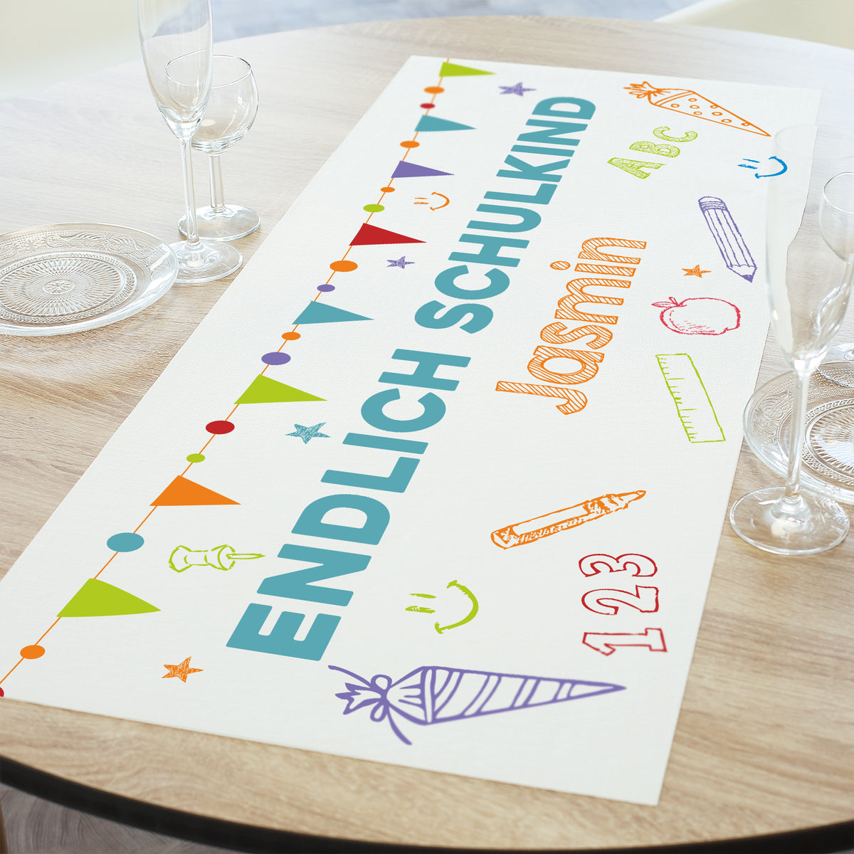 Detailaufnahme des Schriftzugs mit personalisiertem Namen