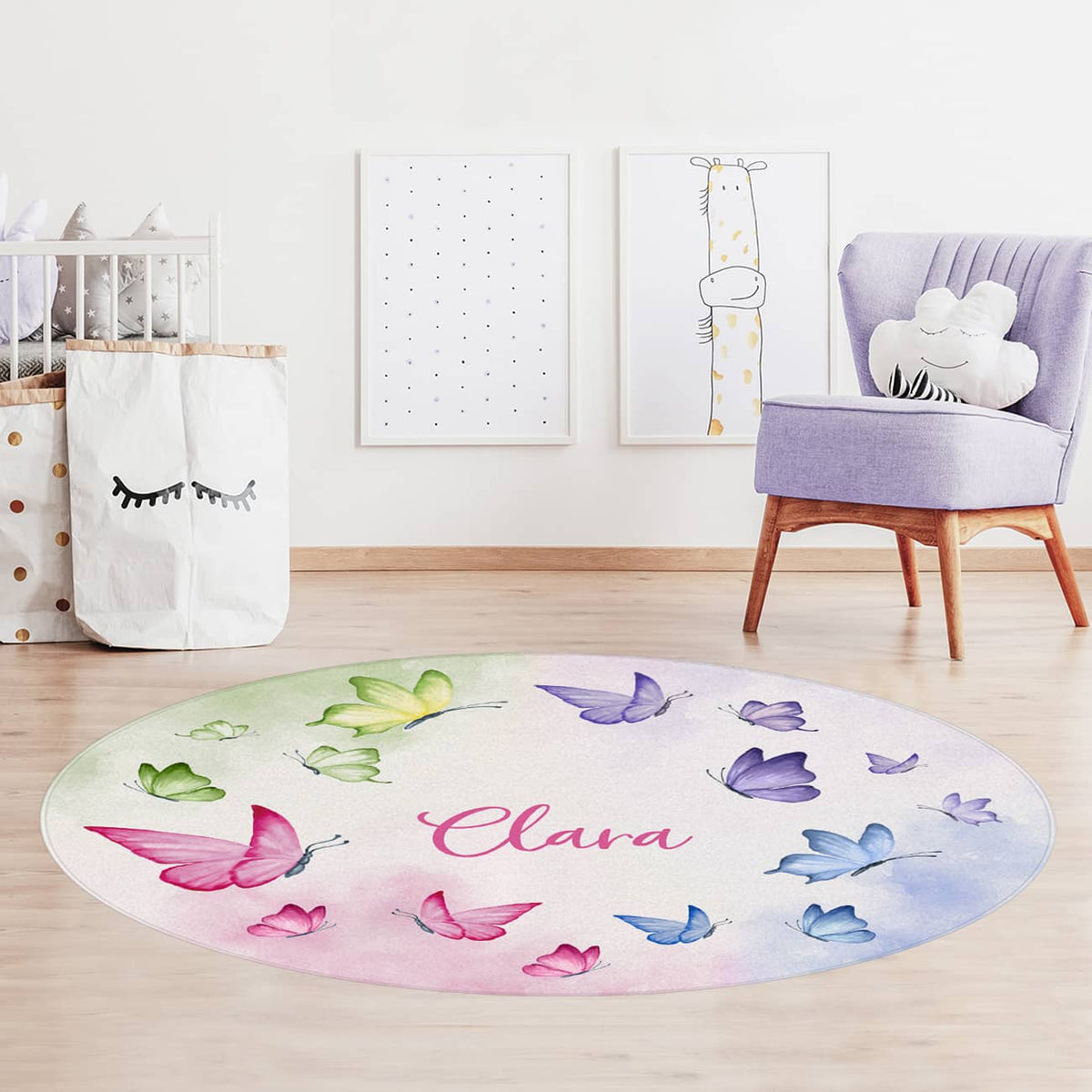 Kinderteppich mit Schmetterlingen und Name nach Wunsch bedruckt