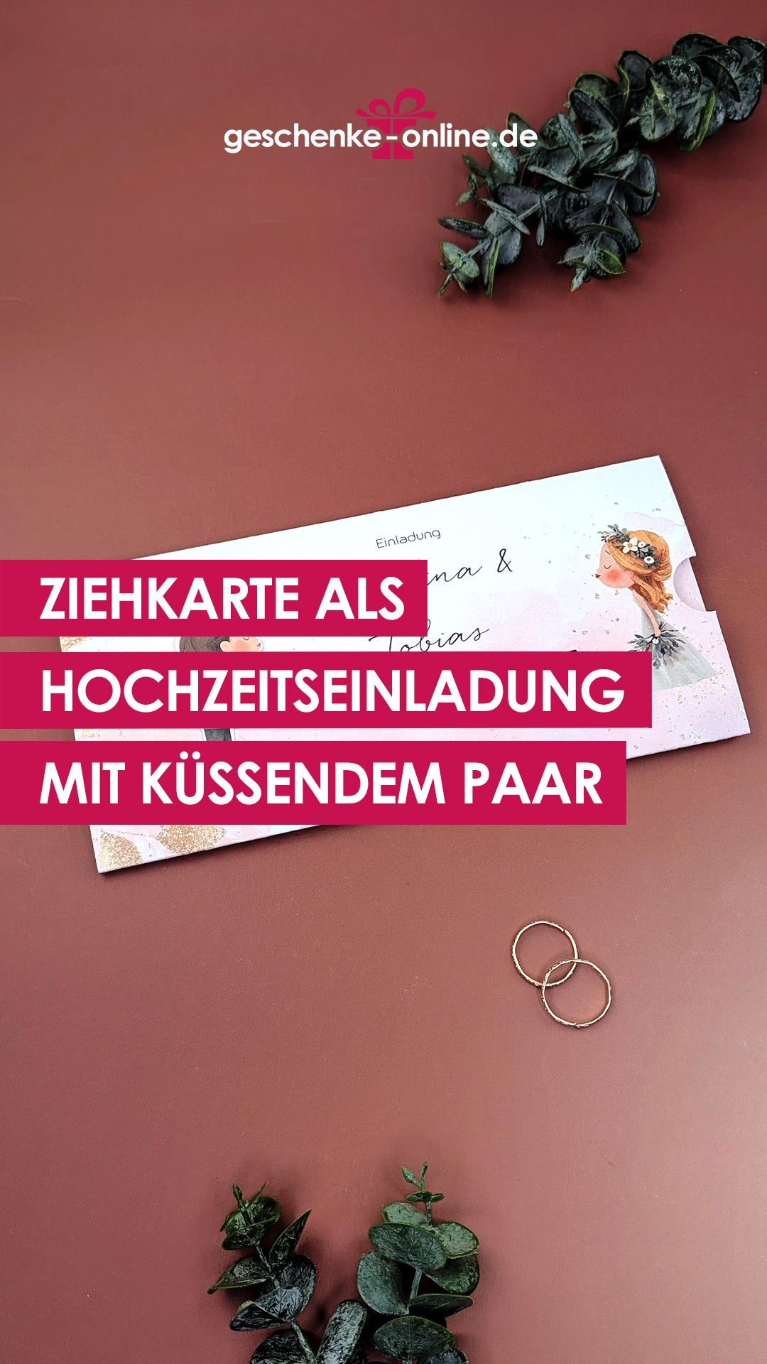 Ziehkarte als Hochzeitseinladung mit küssendem Brautpaar und Personalisierung, Karte geschlossen im DIN lang Format