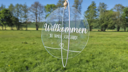 Acrylschild rund mit Metallring, personalisierbar