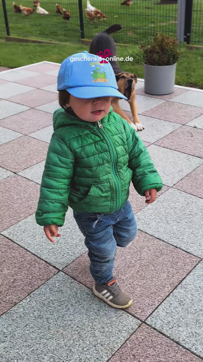 Kinder-Basecap mit Name und Dino-Motiv bedruckt