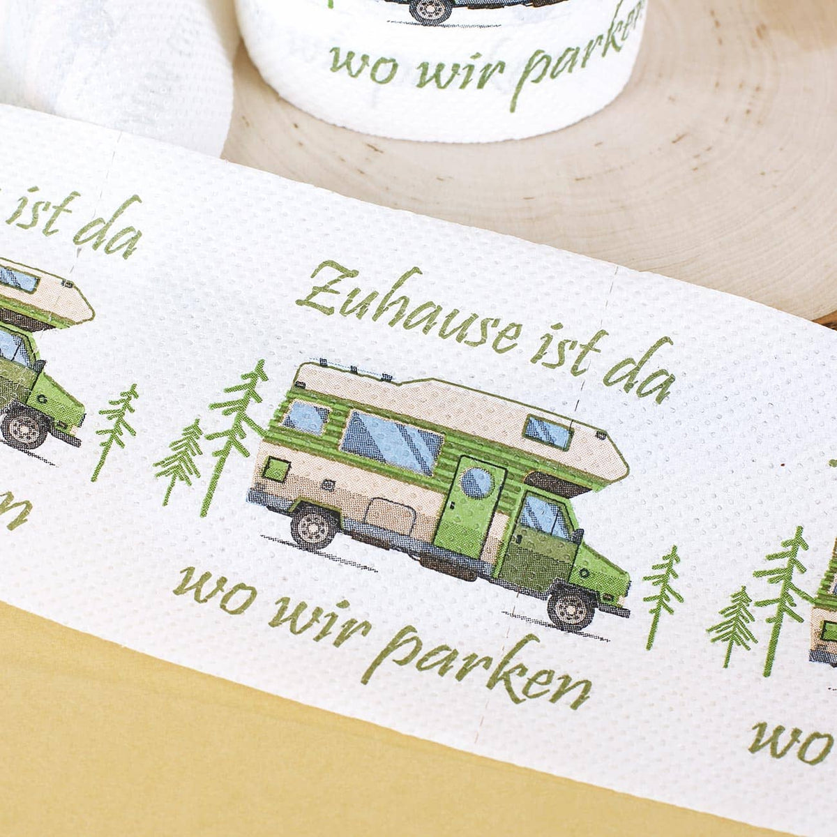 Bunt bedrucktes Toilettenpapier für Camper