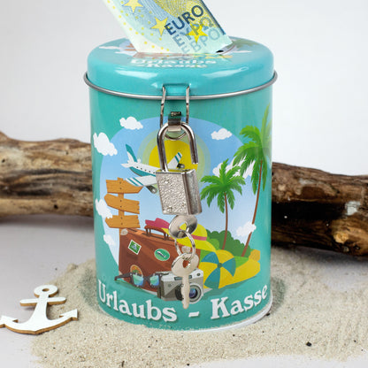 Runde Spardose Urlaubskasse mit Schloss und Schlüssel, bunt bedruckt mit Palmen und Koffer
