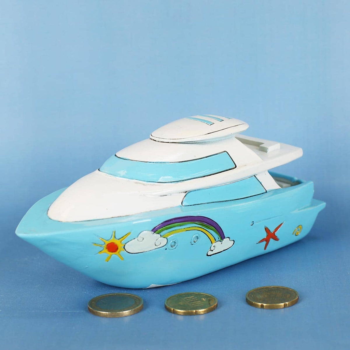 Spardose in Form einer Yacht